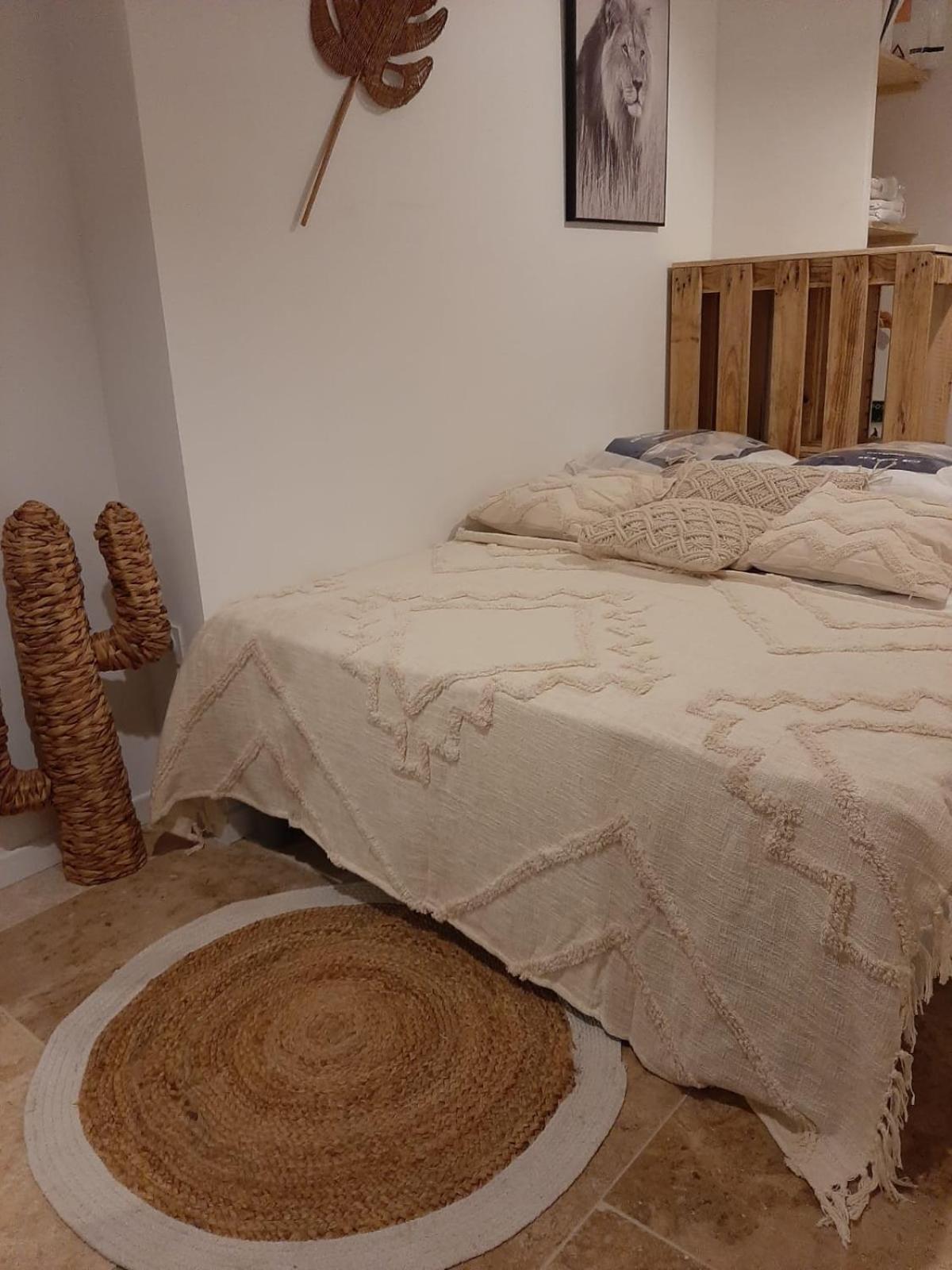 Maison Au Pied De La St Victoire Avec Piscine Pourrieres
