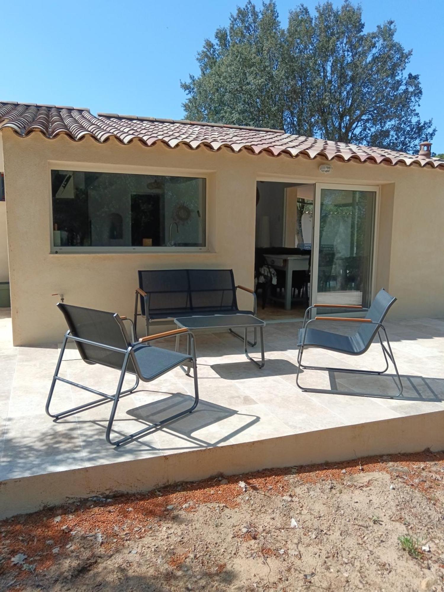 Maison Au Pied De La St Victoire Avec Piscine Villa *